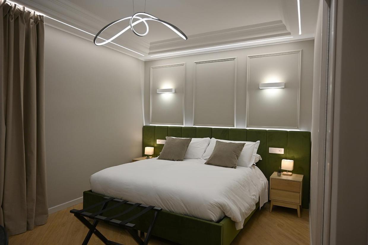 Mom Apartment Rooms&Suites 蒂沃利 外观 照片