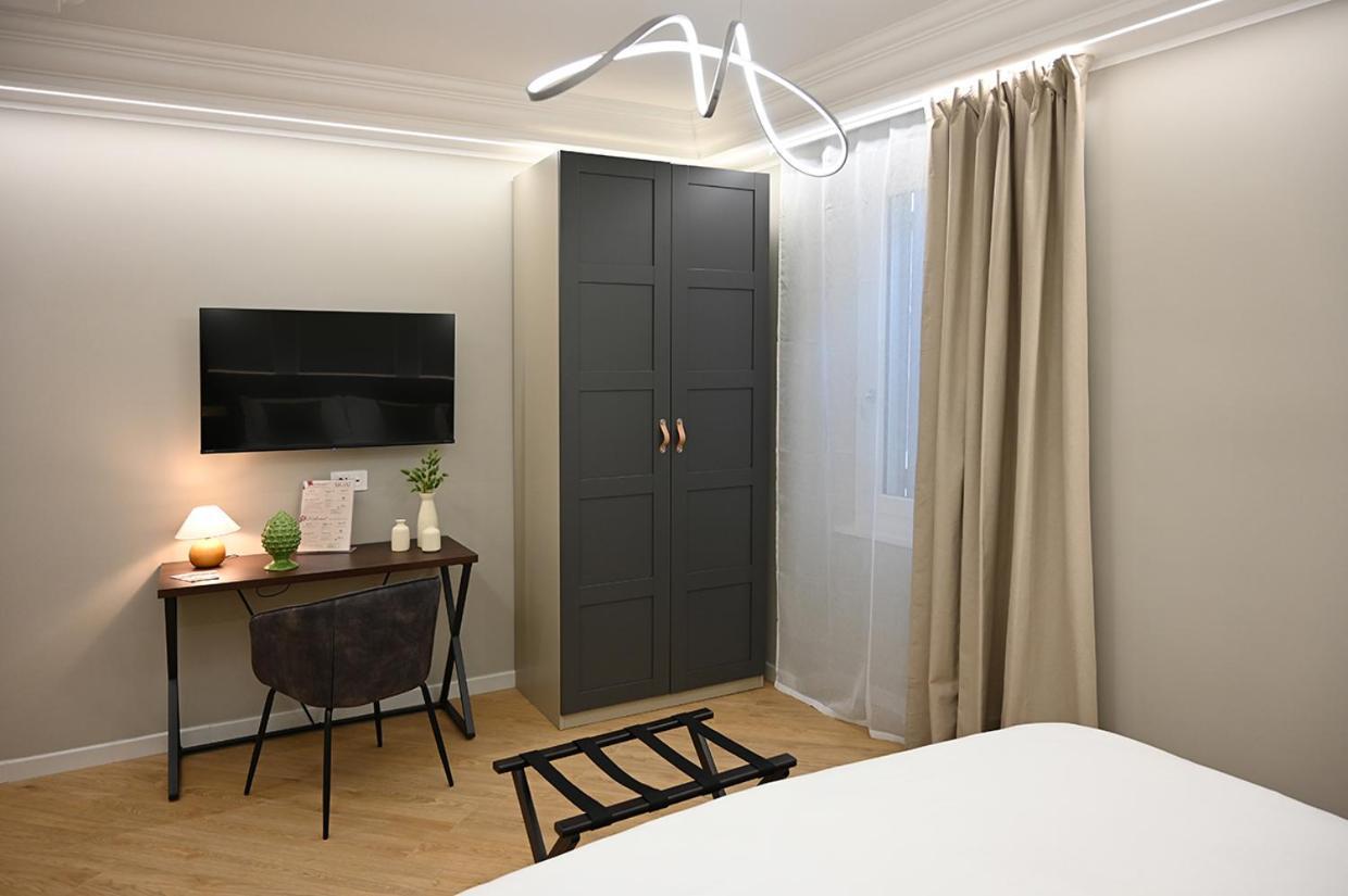 Mom Apartment Rooms&Suites 蒂沃利 外观 照片