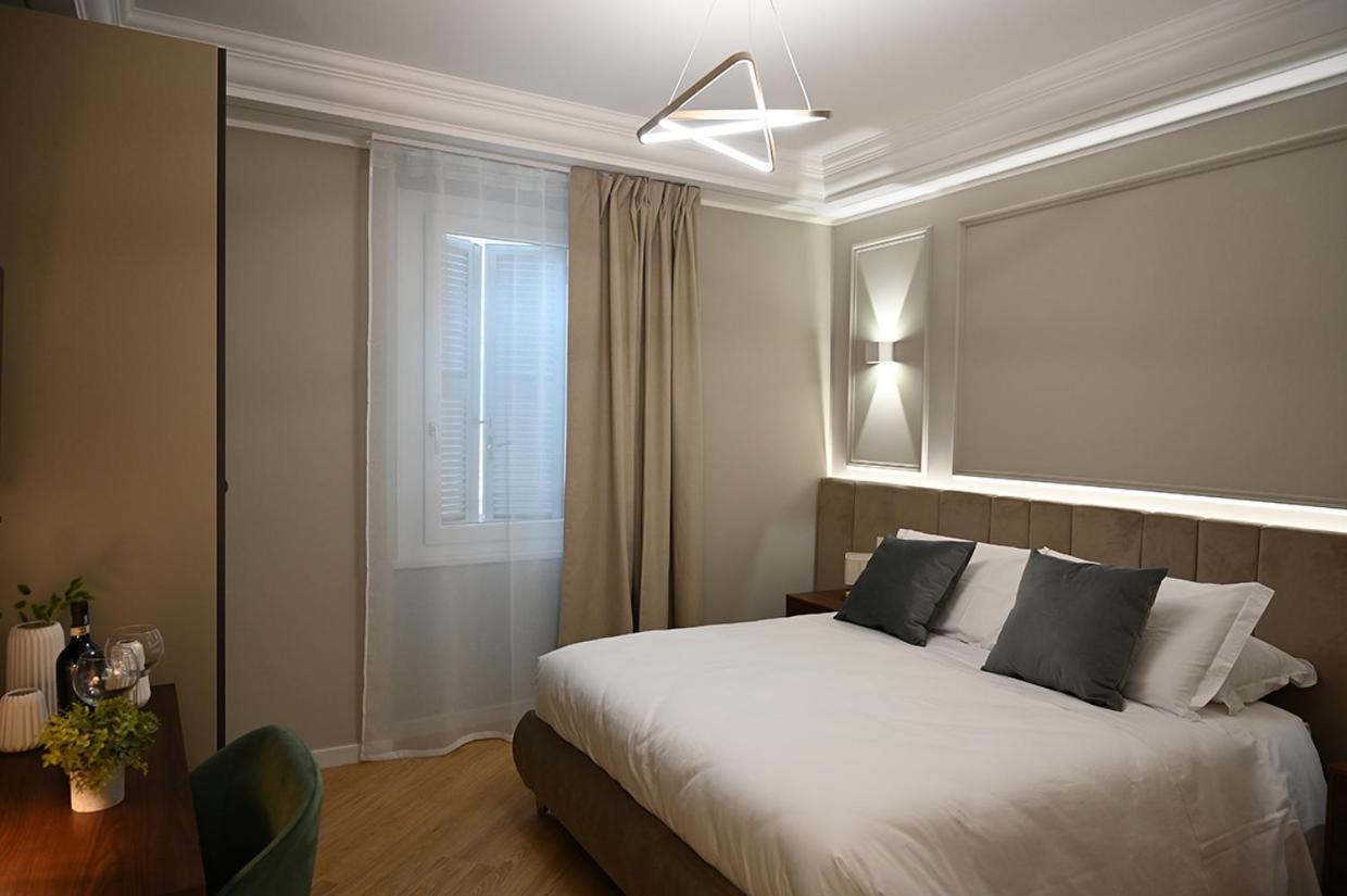 Mom Apartment Rooms&Suites 蒂沃利 外观 照片