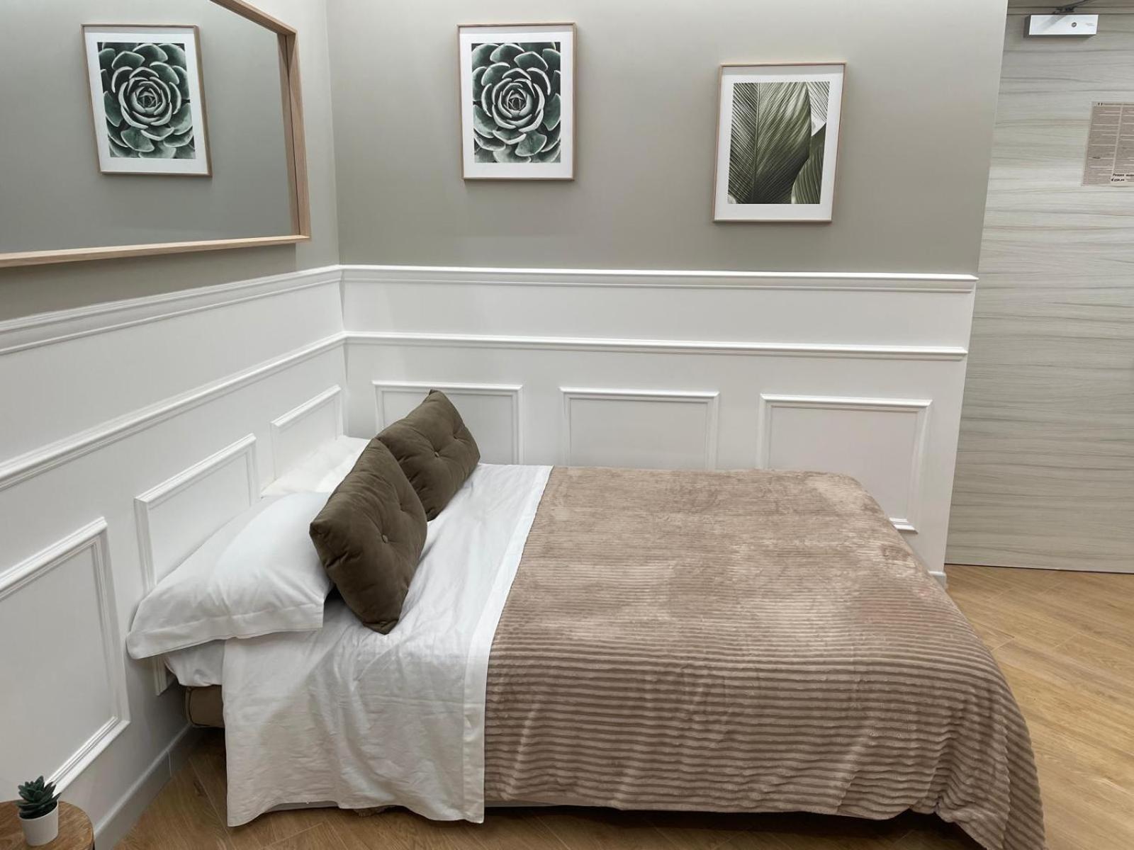 Mom Apartment Rooms&Suites 蒂沃利 外观 照片
