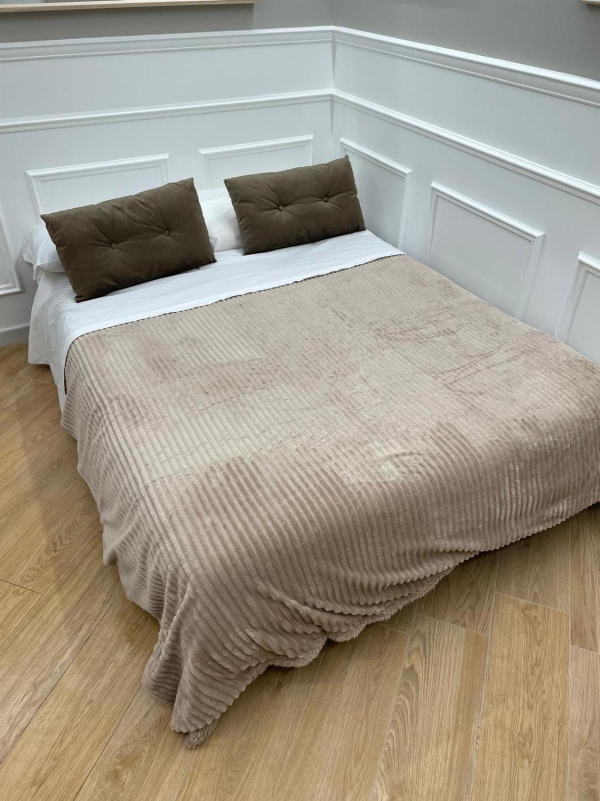 Mom Apartment Rooms&Suites 蒂沃利 外观 照片